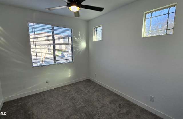 31882 N 124TH Drive Gallery 3