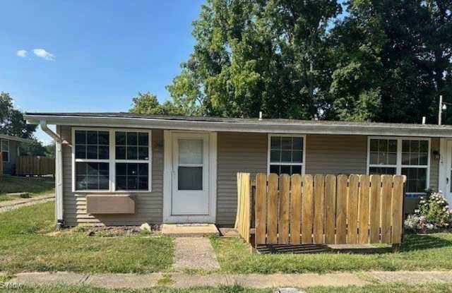 1830 Adams Lane unit: 18 photos photos