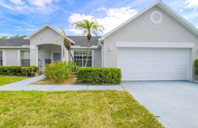 ***POOL HOME***GREAT LOCATION***PLANTATION***3 BED/2 BATH SF HOME***ANNUAL RENTAL***FURNISHED OR UNFURNISHED*** photos photos