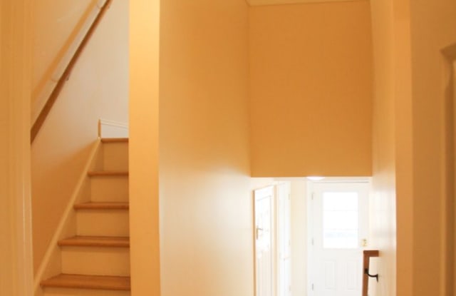 158 North St Gallery 1