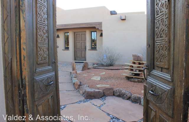 66 Don Jose Loop Gallery 4