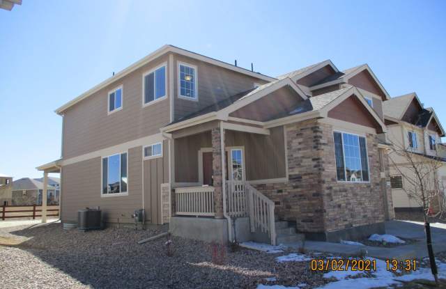 4 Bed, 2.5 Bath - 2 Story Home in Windsor's Raindance Subdivision! photos photos
