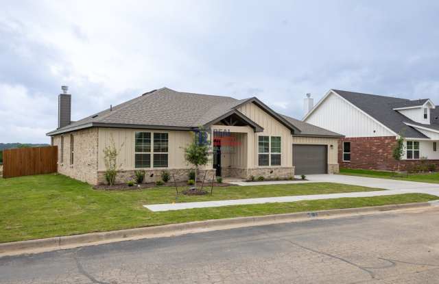 Beautiful 4 Bedroom Home with Covered Patio & Hill Country Views photos photos