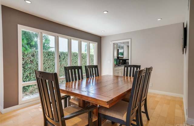 29124 Oakpath Drive Gallery 4