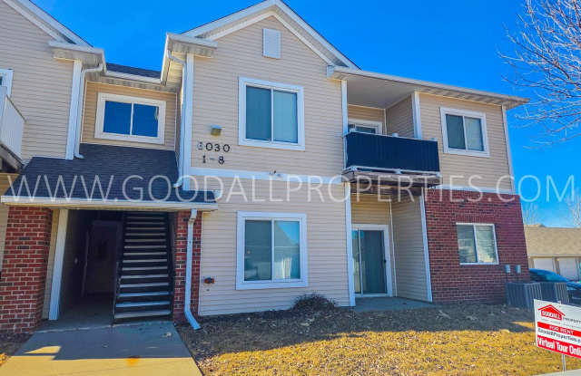 2 Bedroom 2 Bath Condo with Garage on the ground level! photos photos