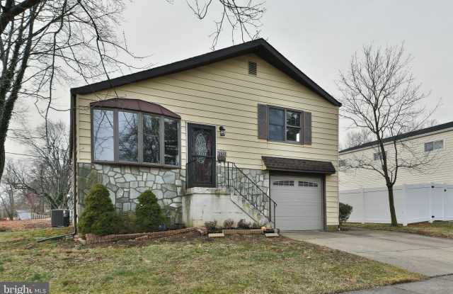 2832 JEFFERSON Avenue photos photos