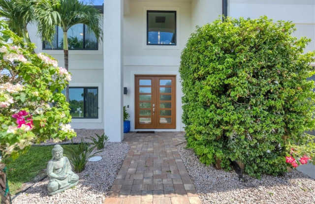 15530 AQUA Circle Gallery 2