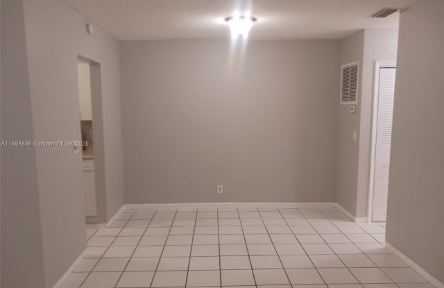 2127 Van Buren St photos photos