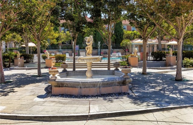 7 Venezia Aisle - 7 Venezia Aisle, Irvine, CA 92606