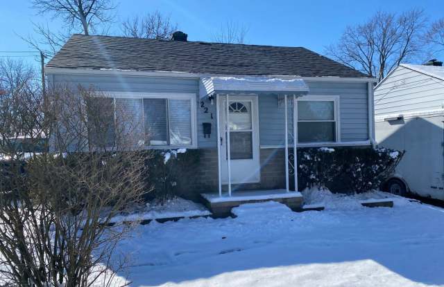 2 Bedroom 1 Bathroom Single Family Home in Clintonville - 221 East Lincoln Avenue, Columbus, OH 43214