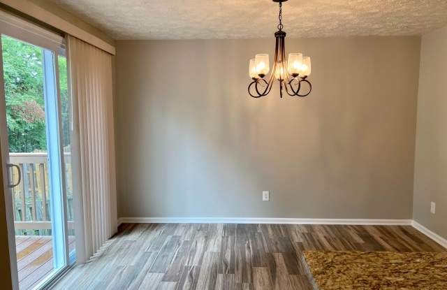 500 RIDGECREST CT Gallery 4