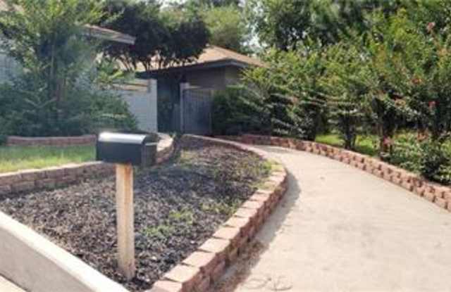 1504 N Fielder Road - 1504 North Fielder Road, Arlington, TX 76012