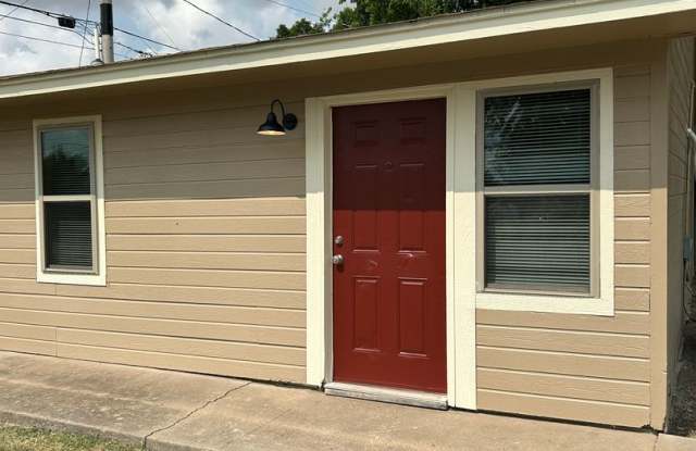 6202 1/2 NW Elm Ave. photos photos