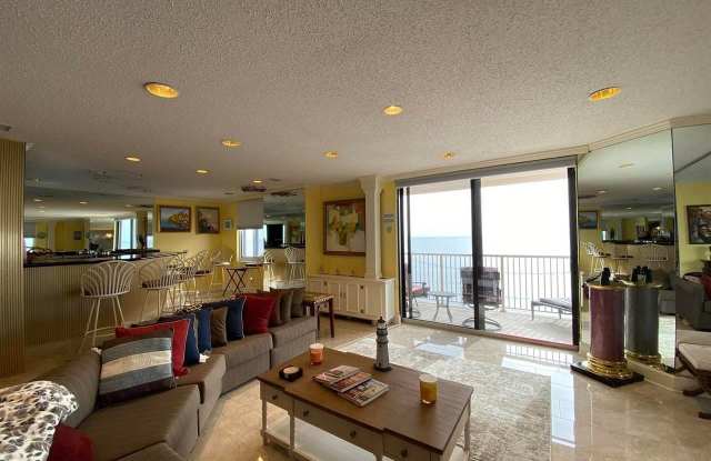 5000 Boardwalk Gallery 2