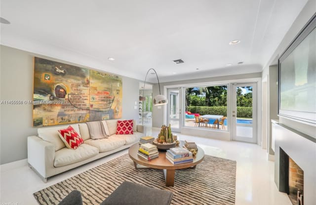 5327 Alton Rd - 5327 Alton Road, Miami Beach, FL 33140