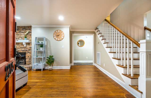2205 Rothmore Drive Southwest Gallery 3