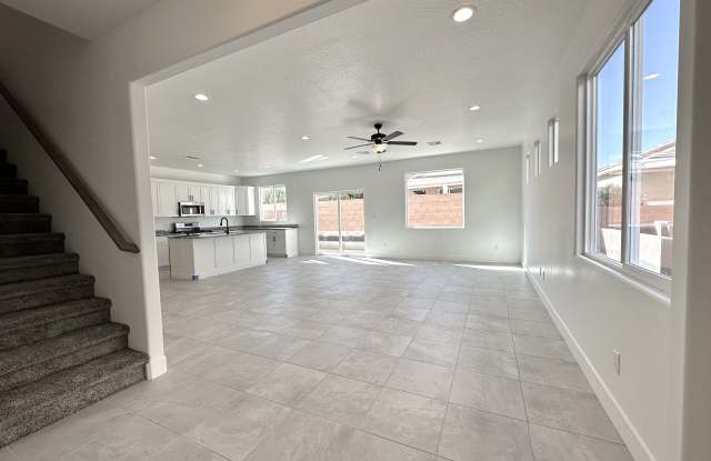 158 N 2480 W photos photos