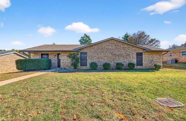 3014 Jennifer Avenue - 3014 Jennifer Avenue, Denison, TX 75020