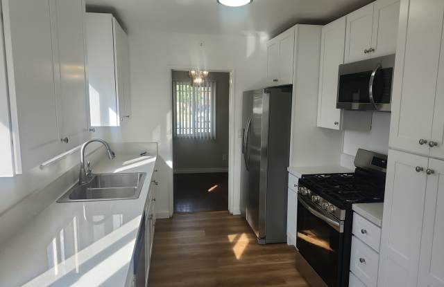 3 Bedroom 1 Bath Gem For Rent! photos photos