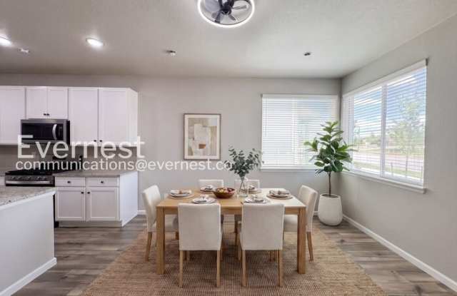12492 Childers Street Gallery 3