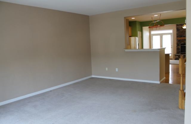Townhome with Attached Garage Gallery 4