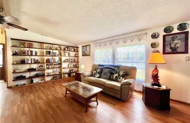 573 Cape Florida Ln Gallery 4