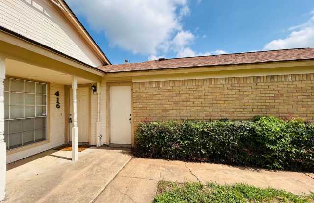 416 GREENLAWN BLVD photos photos