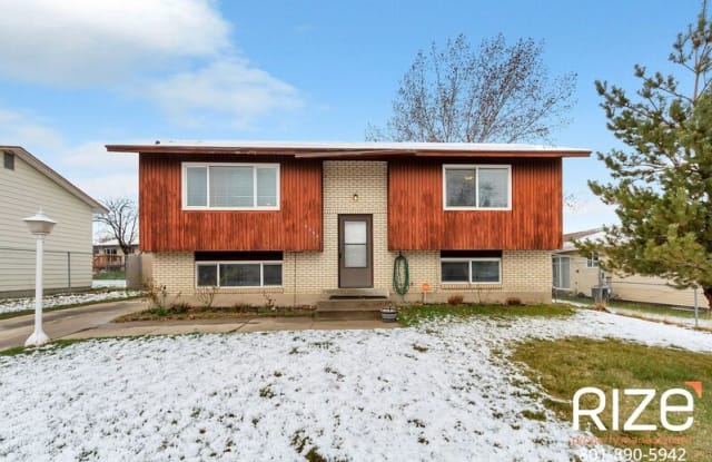 5334 S 5495 W - 5334 5495 West, Kearns, UT 84118