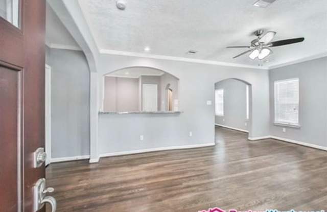 2817 Eagle South Gallery 4