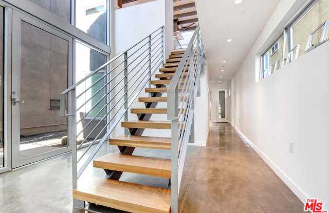 746 Marine St Gallery 2