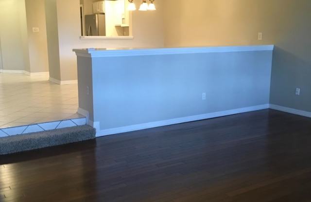 677 Post Oak Cr. #103 Gallery 4