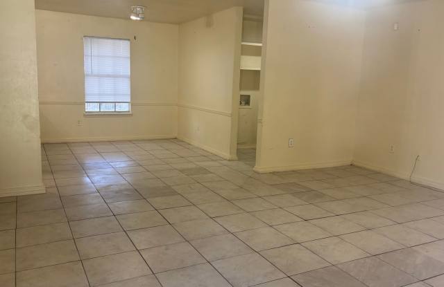1766 Brookhollow Cir. Jackson, MS 39212 Gallery 3