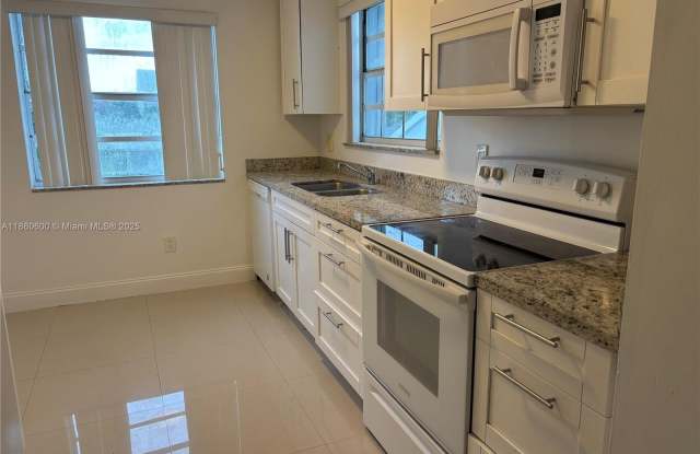 2662 SE 19th Ct photos photos