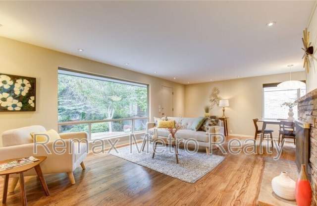 12527 11th Ave NW photos photos