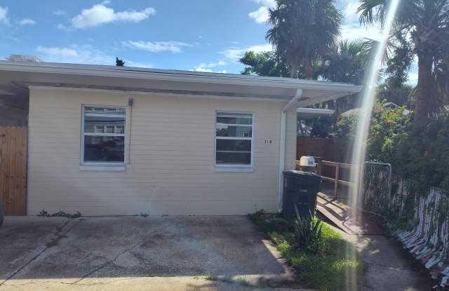 318 N Oleander Ave photos photos