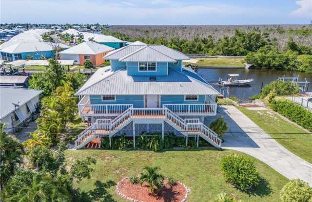 4011 Galt Island Avenue - 4011 Galt Island Avenue, St. James City, FL 33956