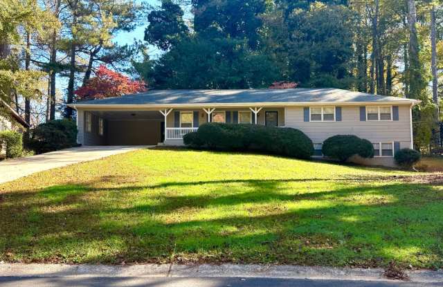 Ranch Home on large lot - 2960 Dara Drive, Cobb County, GA 30066