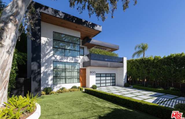 800 N Tigertail Rd Gallery 1