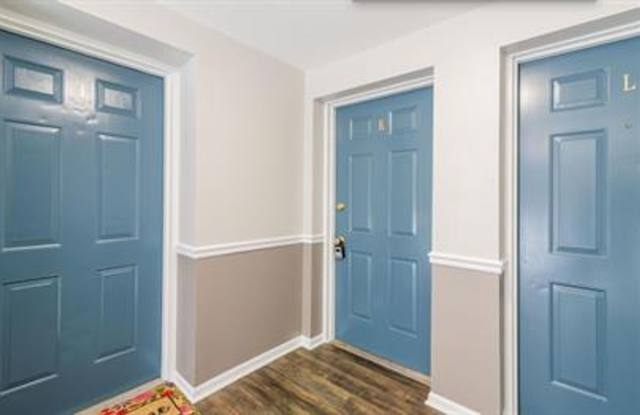 Freshly Renovated 3BR Condo Steps from UNCC  Transit photos photos