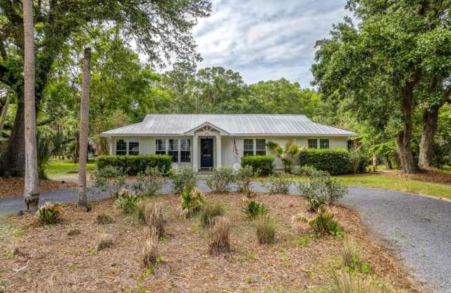218 Forest Trail Gallery 3