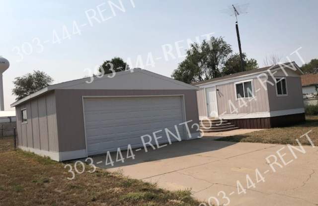 203 Oak Street - 203 Oak Street, Log Lane Village, CO 80705