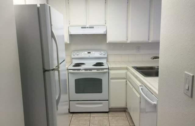 7715 Saranac Place Unit 5 Gallery 2