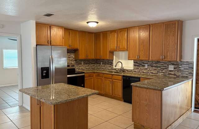 Newly Renovated 4 Bedroom 2 Bathroom - 3099 Deltona Boulevard, Spring Hill, FL 34606