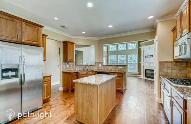 5008 Groover Drive Gallery 4