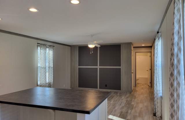 327 Utah Gallery 3