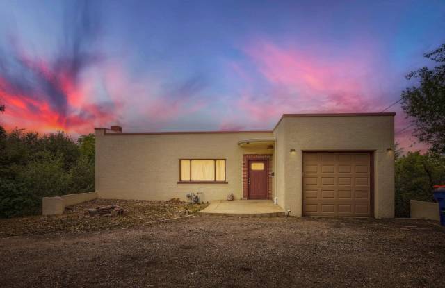Private Retreat with Mountain Views Near Olde Town Arvada photos photos
