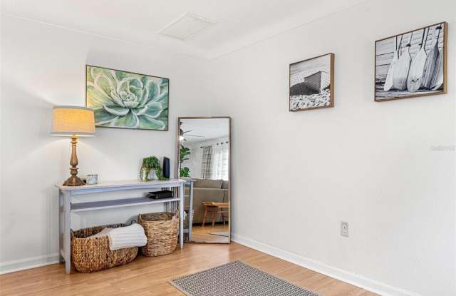 6190 36TH Avenue N Gallery 2