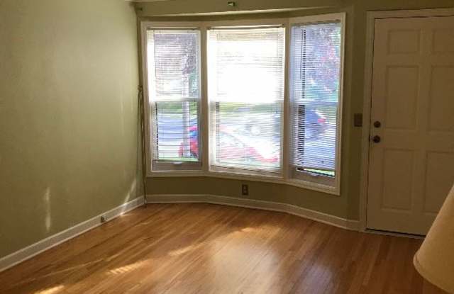 5732 Nicollet Ave. Gallery 2