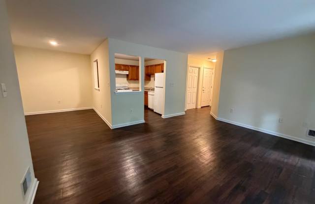 71 IROQUOIS Drive Gallery 4