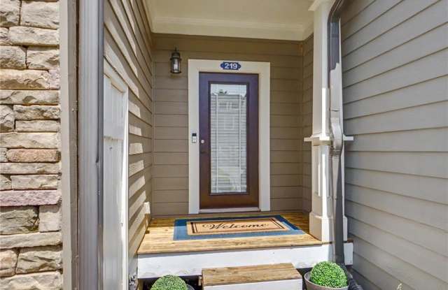 219 Stone Park Drive Gallery 2